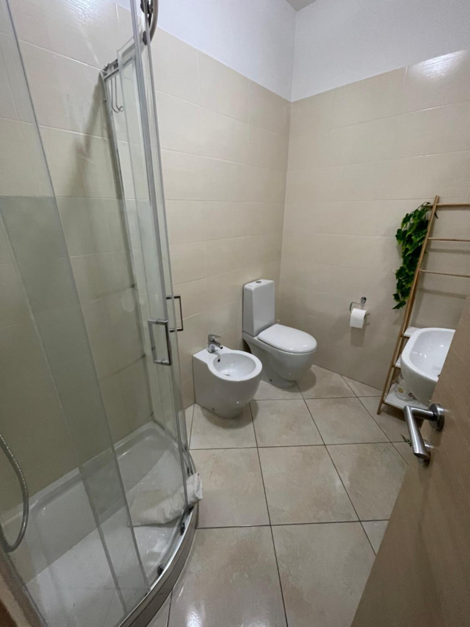 Camere Aeroporto Cagliari Elmas Екстер'єр фото